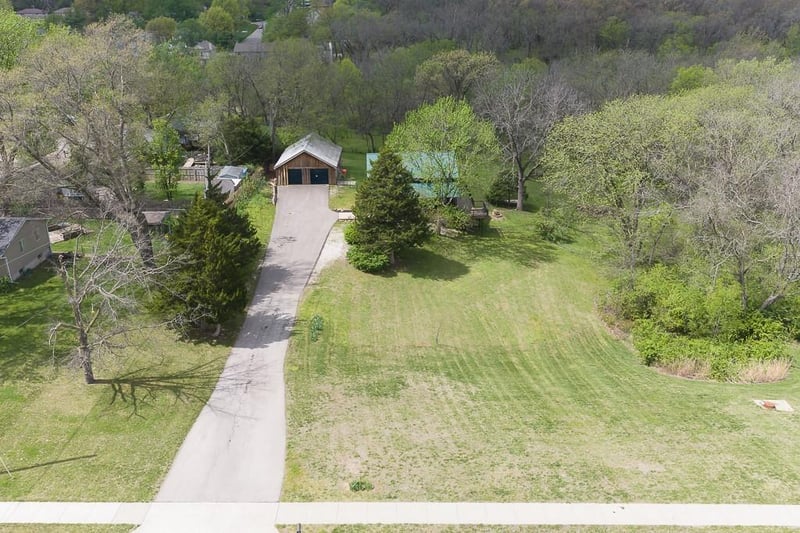 2906 109th St, Kansas City, KS 66109