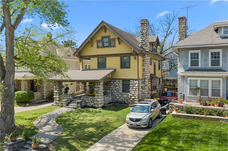 3632 Harrison Blvd, Kansas City, MO 64109