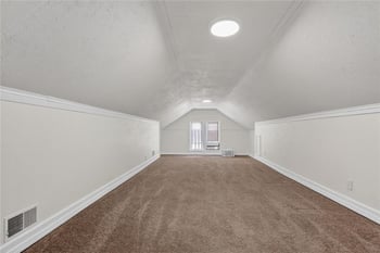 4121 E 56th St, Kansas City, MO 64130