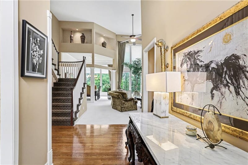 709 NE Lake Pointe Dr, Lee's Summit, MO 64064
