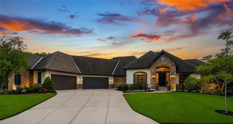 16332 Larsen St, Overland Park, KS 66221