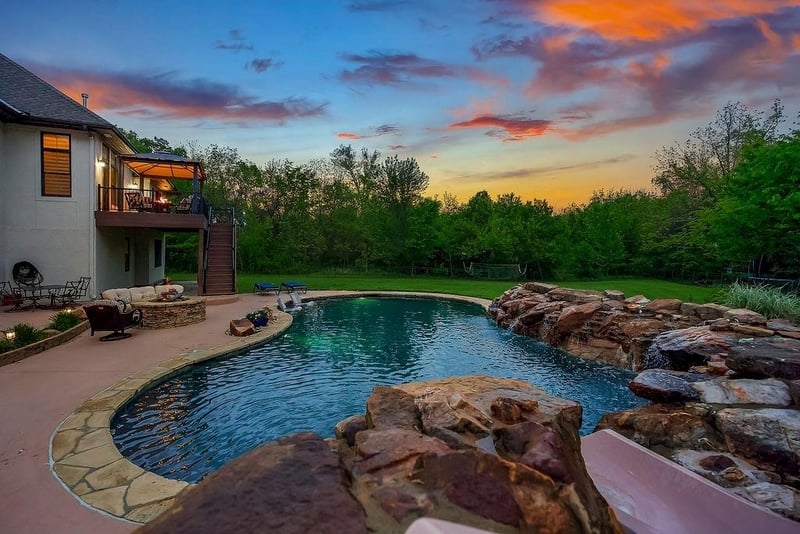 16332 Larsen St, Overland Park, KS 66221