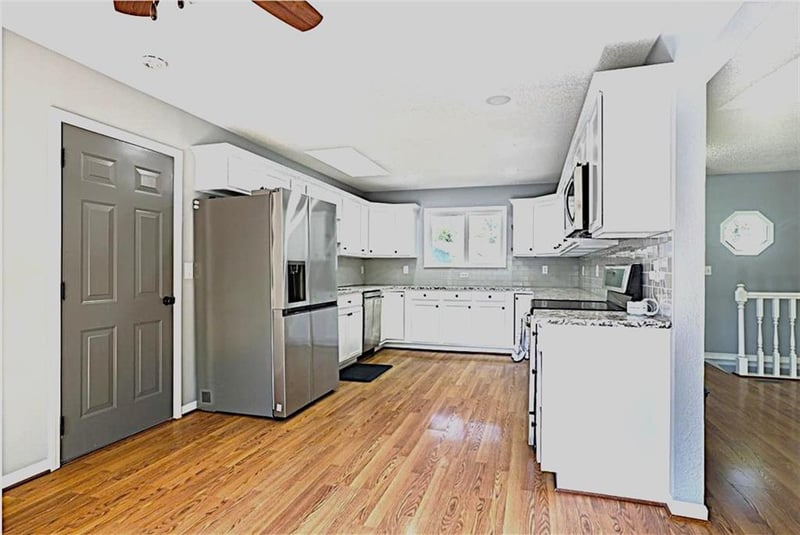 700 Lark St, Raymore, MO 64083