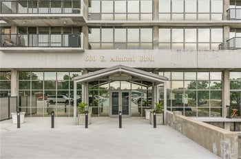 600 Admiral Blvd #1505, Kansas City, MO 64106
