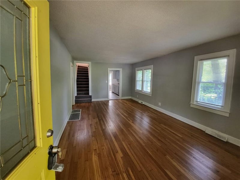 6835 Bellefontaine Ave, Kansas City, MO 64132