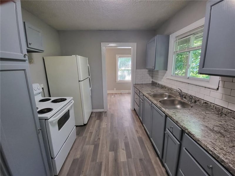 6835 Bellefontaine Ave, Kansas City, MO 64132