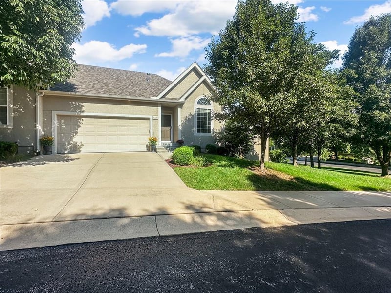 6125 Allman St, Shawnee, KS 66217