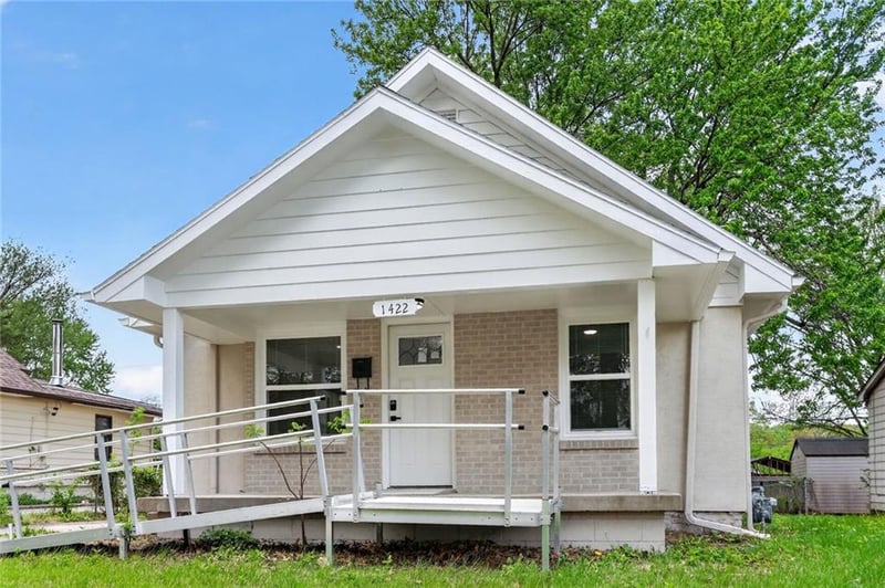 1422 41st St, Kansas City, KS 66106