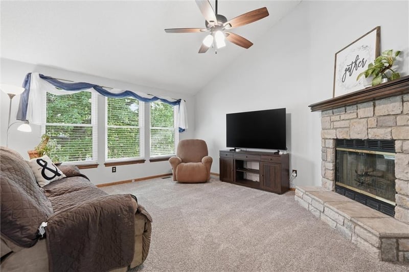 471 N Birch St, Gardner, KS 66030