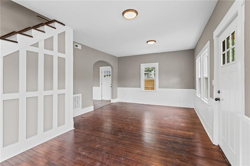 106 W Neosho St, Iola, KS 66749