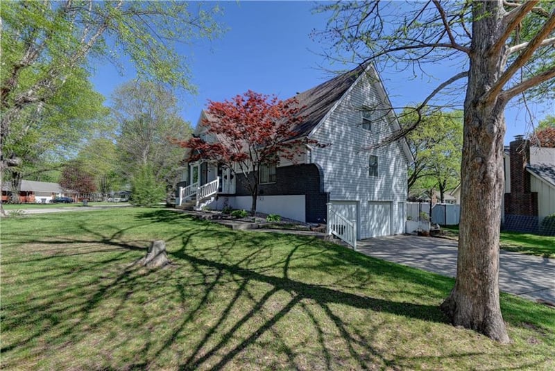 1510 19th St, Blue Springs, MO 64015