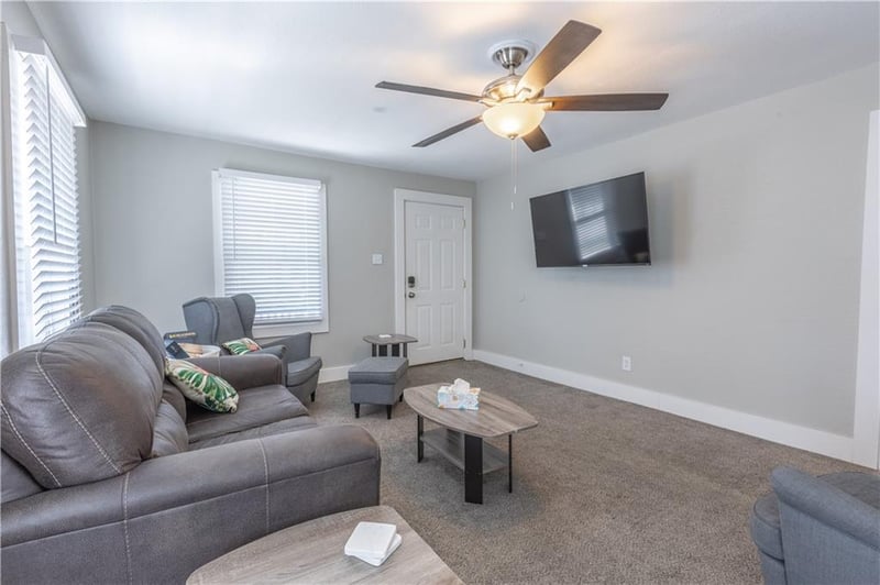 217 Hunter St, Independence, MO 64050