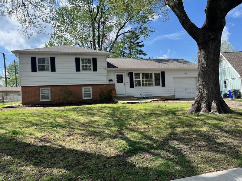 709 Mahaffie St, Olathe, KS 66061