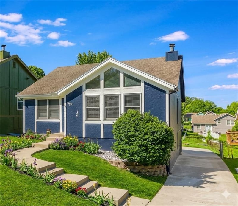 6248 Mercier St, Kansas City, MO 64118