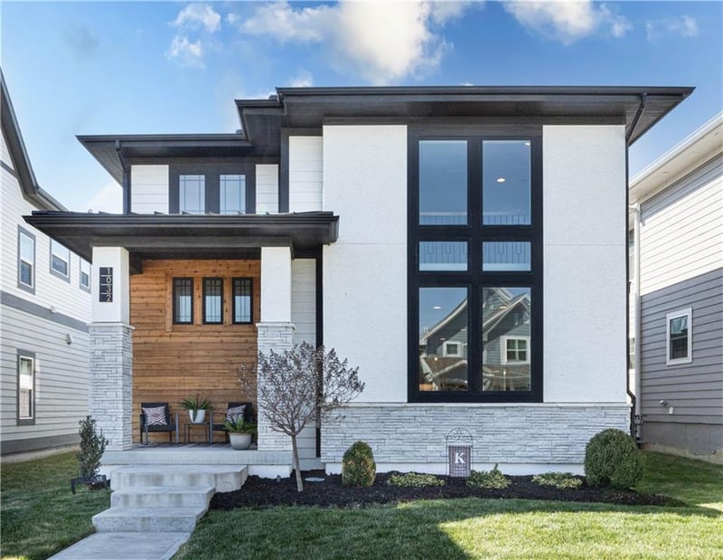 1032 Armie St, Lee's Summit, MO 64081