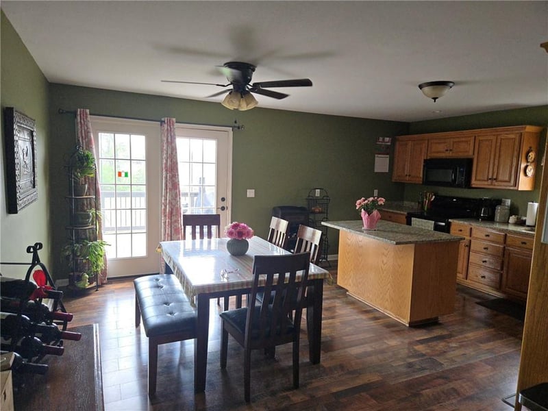 730 Burlington Rd, Warrensburg, MO 64093