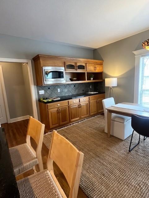 9708 Walnut Woods Dr, Kansas City, MO 64139