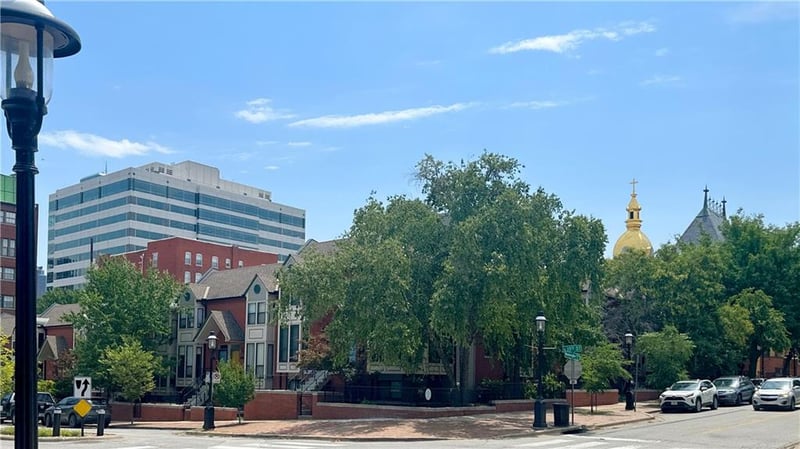 504 10th St #504, Kansas City, MO 64105