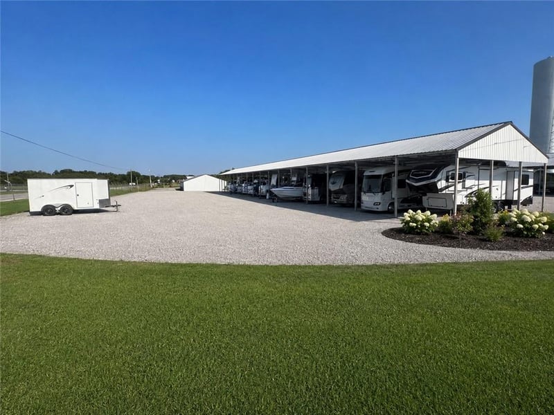 9983 SE Hwy 7 Hw, Clinton, MO 64735