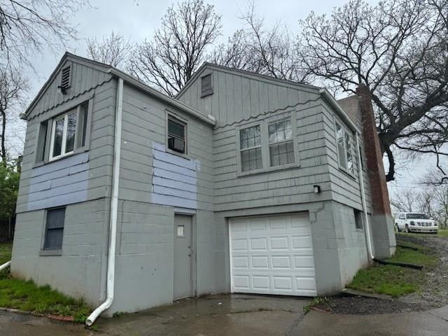 6800 Blue Pw, Kansas City, MO 64129