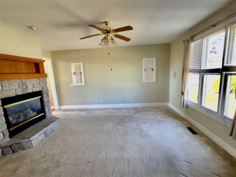 22367 Madison St, Spring Hill, KS 66083