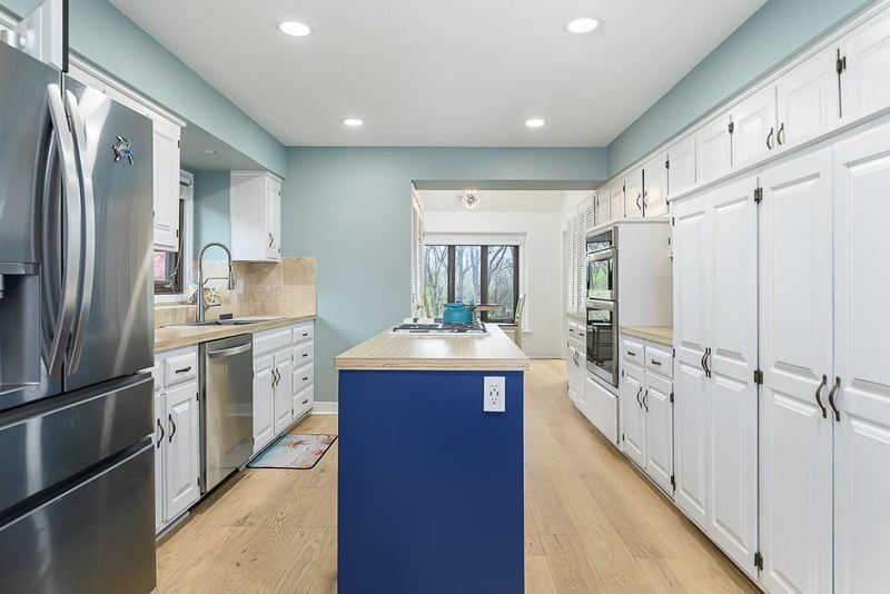 12434 85th Ter, Lenexa, KS 66215