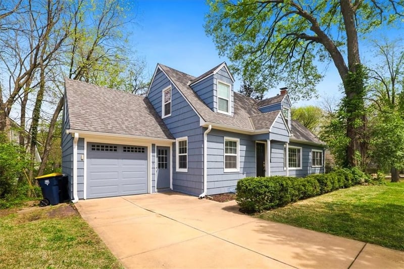 470 55th St, Kansas City, MO 64110