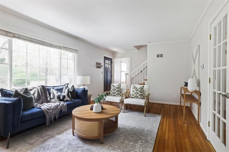 470 55th St, Kansas City, MO 64110