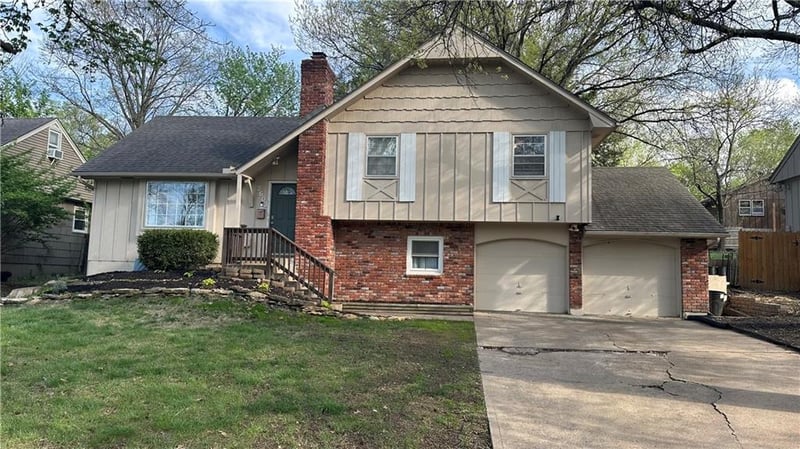 3603 Bridge Manor Dr, Kansas City, MO 64137