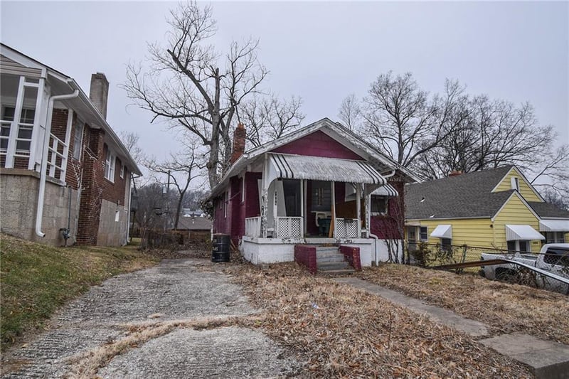 5406 Jackson Ave, Kansas City, MO 64130