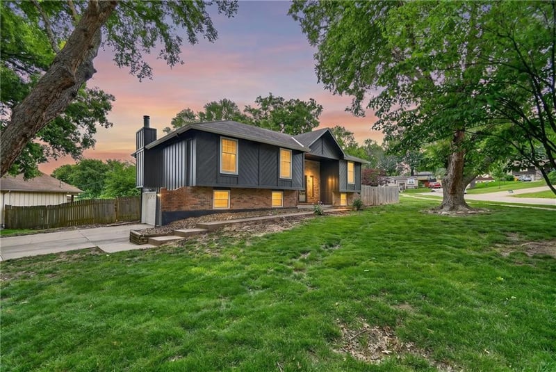 3011 Tepee Ave, Independence, MO 64057