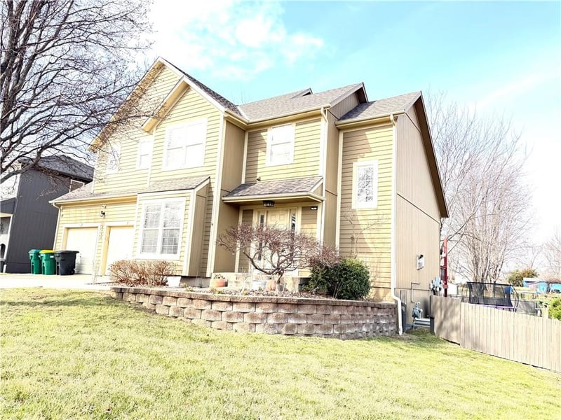 2422 106th St, Kansas City, KS 66109