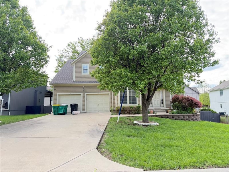 2422 N 106th St, Kansas City, KS 66109