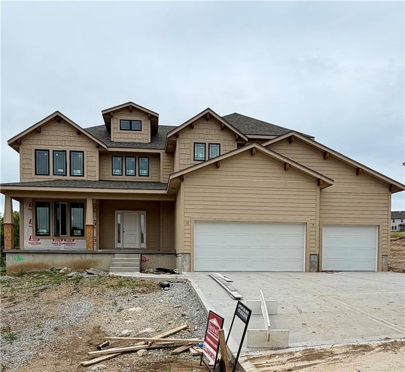 6112 Barth Rd, Shawnee, KS 66226