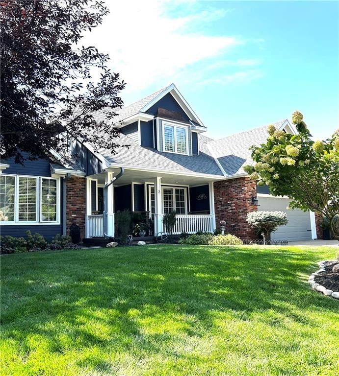 2 Chadwick Ln, Country Club, MO 64505