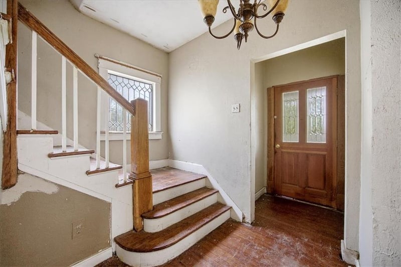563 Park St, Olathe, KS 66061