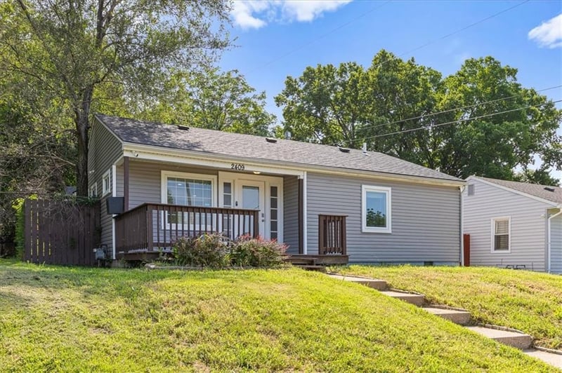 2409 N 10th St, Kansas City, KS 66104