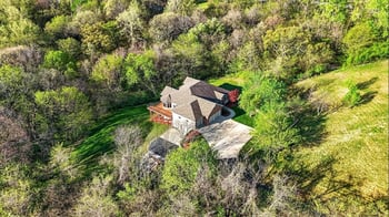 8615 NW Baker Road Cir, Kansas City, MO 64153