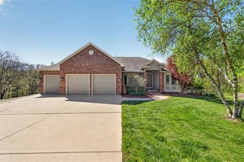 8615 NW Baker Road Cir, Kansas City, MO 64153