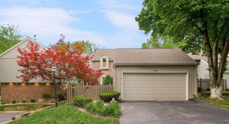 4309 112th Ter, Leawood, KS 66211