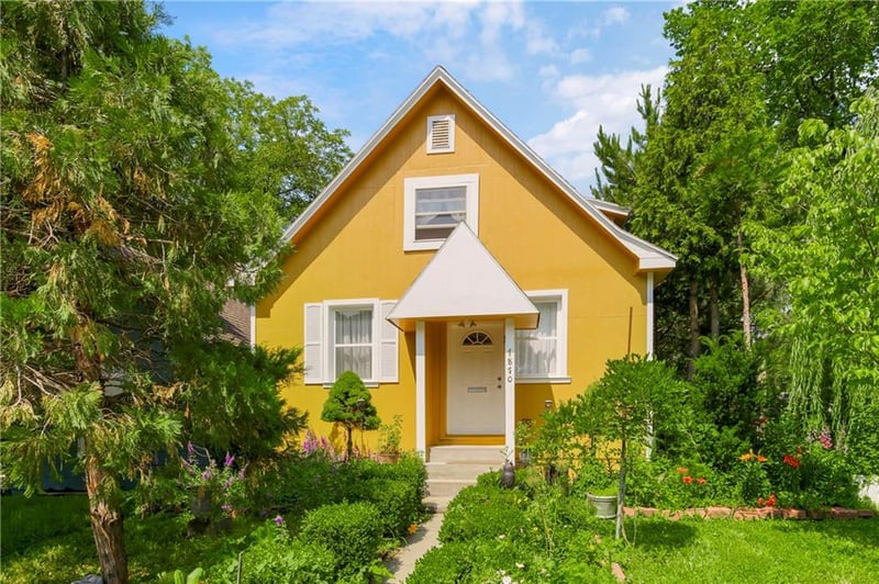 1870 27th St, Kansas City, KS 66104