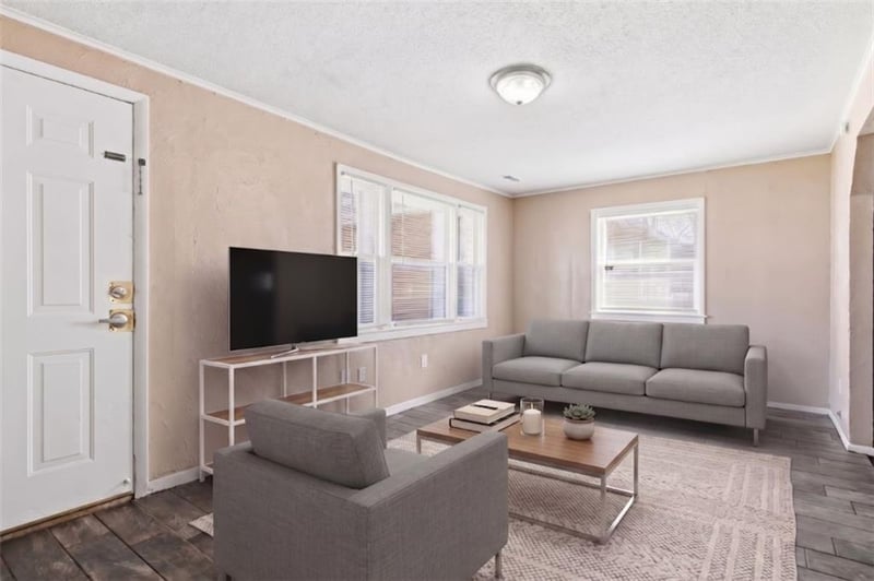 613 Kansas Ave, Independence, MO 64050