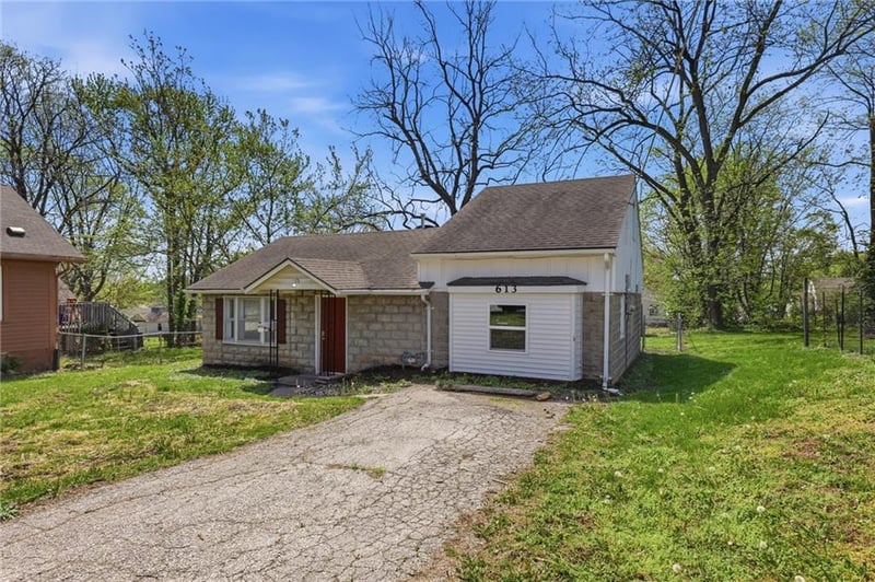 613 Kansas Ave, Independence, MO 64050