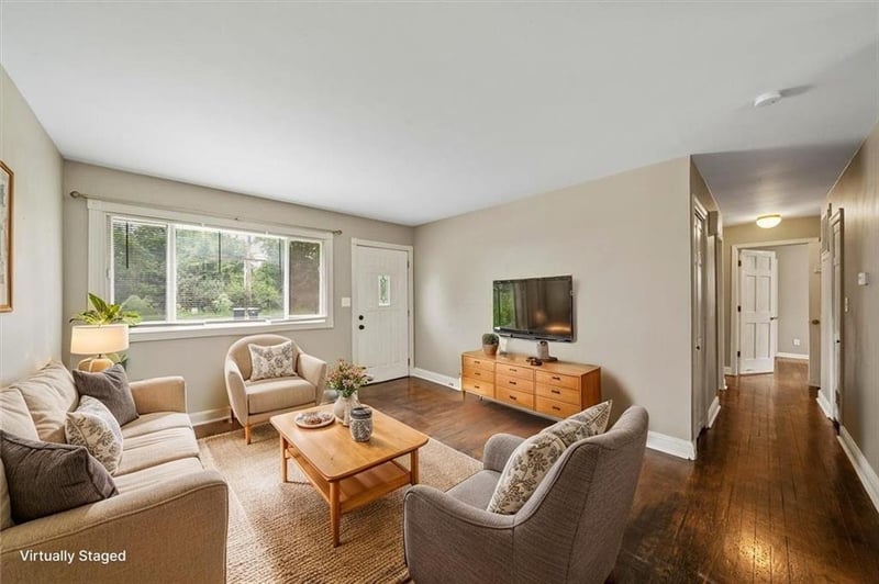 10905 47th St, Kansas City, MO 64133