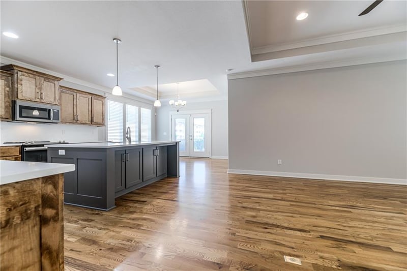 8141 Farley Ave, Kansas City, MO 64158