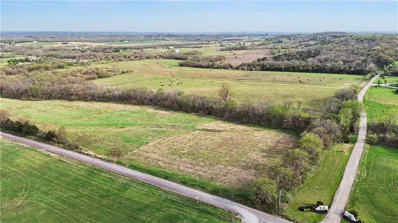 LOT 4 Nila Estates Donahoo Rd, Tonganoxie, KS 66086