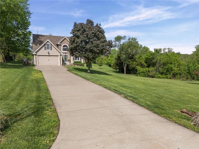15870 N Amity St, Platte City, MO 64079
