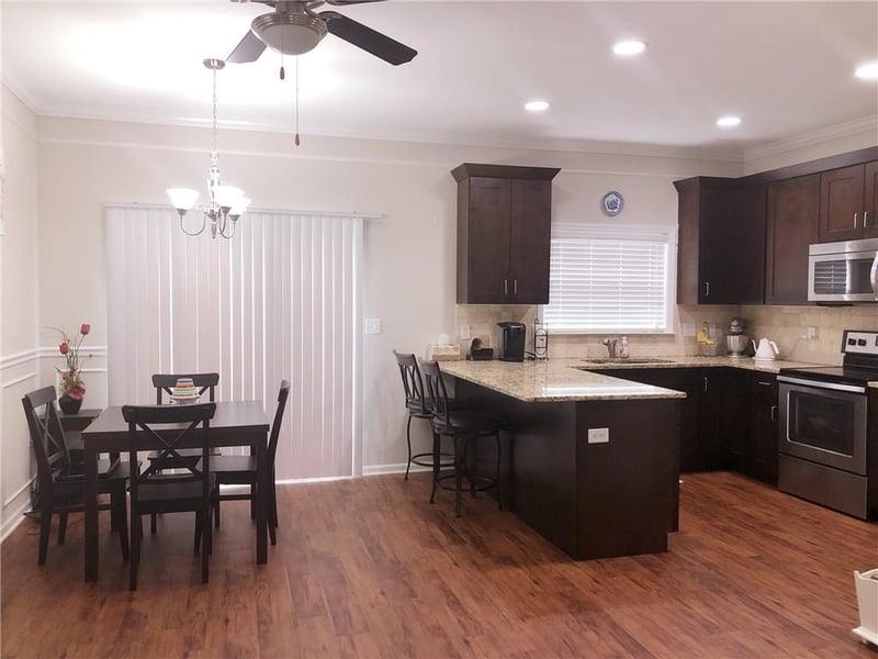 7890 W 158 Ct, Overland Park, KS 66223