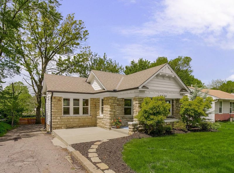 8036 Mercier St, Kansas City, MO 64114