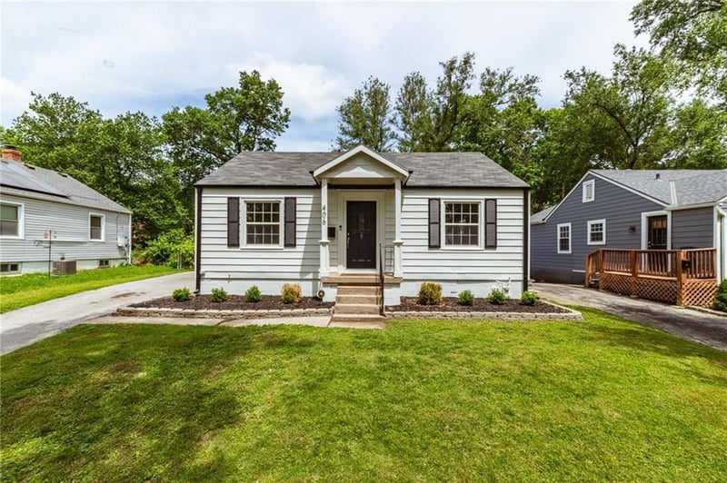 406 86th Ter, Kansas City, MO 64114